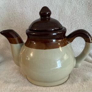 Vintage Stoneware Tea Pot or Coffee Pot. Brown and Tan . “Baked Bean “ Design.